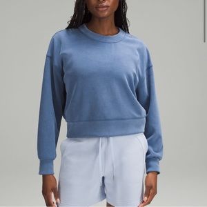 Lululemon soft stream cropped crew size 8